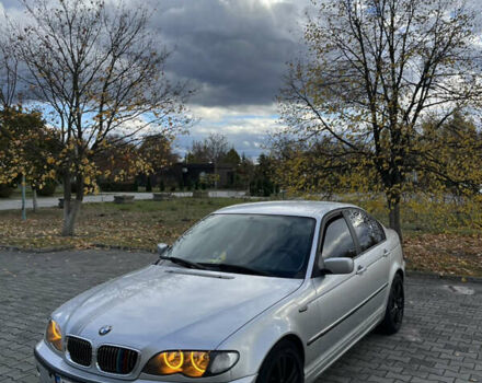 Серый БМВ 3 Серия, объемом двигателя 2 л и пробегом 311 тыс. км за 5499 $, фото 2 на Automoto.ua