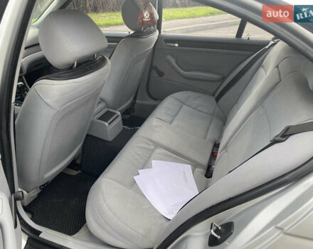 Серый БМВ 3 Серия, объемом двигателя 2 л и пробегом 212 тыс. км за 5300 $, фото 10 на Automoto.ua