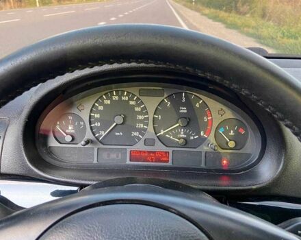 Серый БМВ 3 Серия, объемом двигателя 2 л и пробегом 500 тыс. км за 6000 $, фото 6 на Automoto.ua