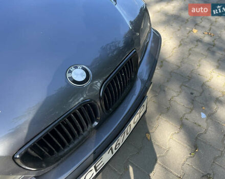 Серый БМВ 3 Серия, объемом двигателя 2 л и пробегом 267 тыс. км за 4000 $, фото 11 на Automoto.ua