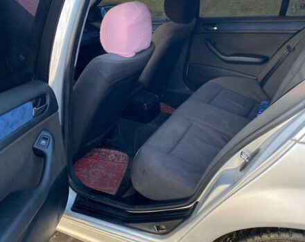 Серый БМВ 3 Серия, объемом двигателя 2 л и пробегом 230 тыс. км за 6000 $, фото 10 на Automoto.ua