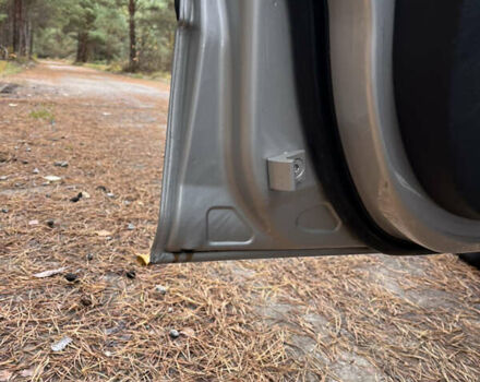 Сірий БМВ 3 Серія, об'ємом двигуна 2 л та пробігом 359 тис. км за 5200 $, фото 25 на Automoto.ua