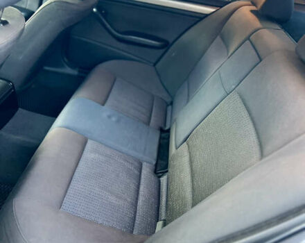 Серый БМВ 3 Серия, объемом двигателя 1.8 л и пробегом 235 тыс. км за 5300 $, фото 3 на Automoto.ua