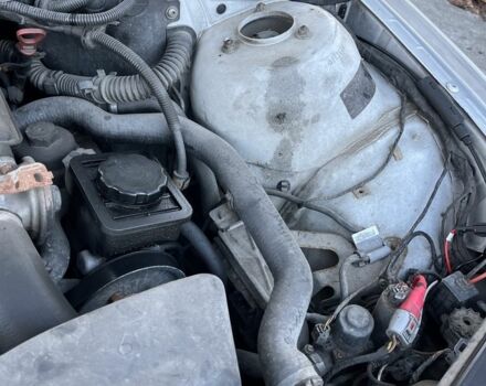 Серый БМВ 3 Серия, объемом двигателя 2 л и пробегом 300 тыс. км за 3600 $, фото 8 на Automoto.ua