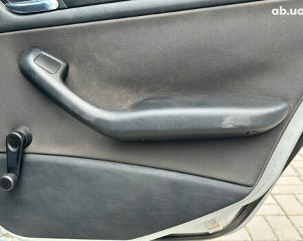 Сірий БМВ 3 Серія, об'ємом двигуна 2 л та пробігом 300 тис. км за 5990 $, фото 13 на Automoto.ua