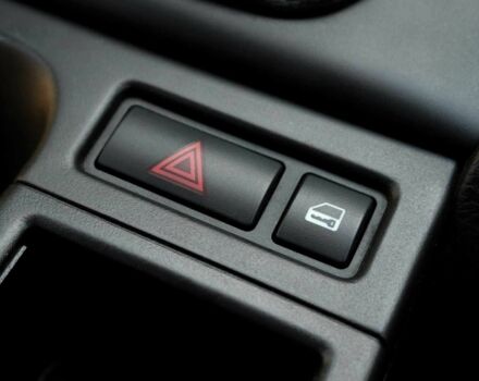 Серый БМВ 3 Серия, объемом двигателя 2 л и пробегом 210 тыс. км за 6400 $, фото 18 на Automoto.ua