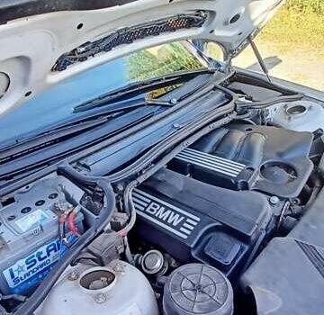 Серый БМВ 3 Серия, объемом двигателя 1.8 л и пробегом 245 тыс. км за 4700 $, фото 3 на Automoto.ua