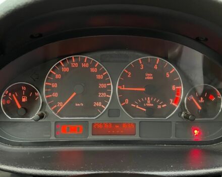 Сірий БМВ 3 Серія, об'ємом двигуна 1.8 л та пробігом 262 тис. км за 4601 $, фото 1 на Automoto.ua