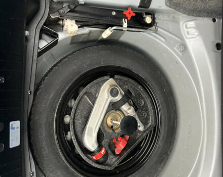 Серый БМВ 3 Серия, объемом двигателя 1.8 л и пробегом 206 тыс. км за 5500 $, фото 10 на Automoto.ua