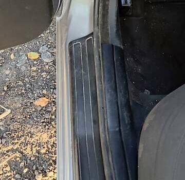 Серый БМВ 3 Серия, объемом двигателя 1.8 л и пробегом 288 тыс. км за 5600 $, фото 27 на Automoto.ua