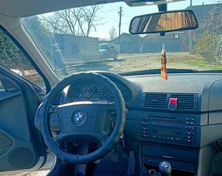 Серый БМВ 3 Серия, объемом двигателя 2 л и пробегом 314 тыс. км за 5000 $, фото 10 на Automoto.ua