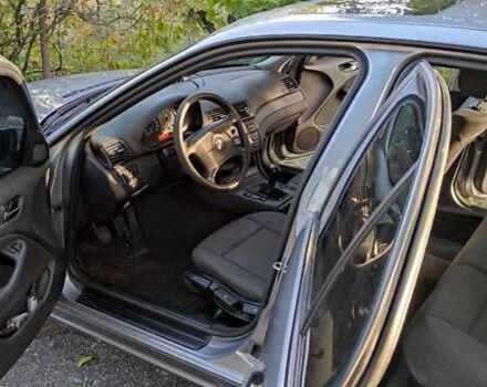 Серый БМВ 3 Серия, объемом двигателя 1.8 л и пробегом 288 тыс. км за 5600 $, фото 11 на Automoto.ua