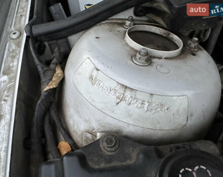 Серый БМВ 3 Серия, объемом двигателя 2 л и пробегом 259 тыс. км за 4200 $, фото 27 на Automoto.ua