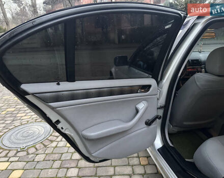 Серый БМВ 3 Серия, объемом двигателя 2 л и пробегом 259 тыс. км за 4200 $, фото 17 на Automoto.ua