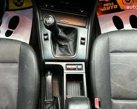 Серый БМВ 3 Серия, объемом двигателя 2 л и пробегом 391 тыс. км за 4600 $, фото 11 на Automoto.ua