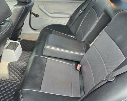 Серый БМВ 3 Серия, объемом двигателя 2 л и пробегом 390 тыс. км за 5500 $, фото 12 на Automoto.ua