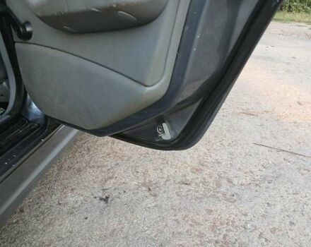 Серый БМВ 3 Серия, объемом двигателя 2 л и пробегом 350 тыс. км за 6700 $, фото 16 на Automoto.ua