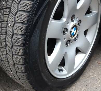 Серый БМВ 3 Серия, объемом двигателя 2 л и пробегом 335 тыс. км за 4500 $, фото 22 на Automoto.ua