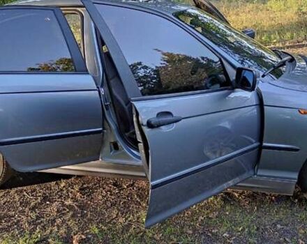 Серый БМВ 3 Серия, объемом двигателя 1.8 л и пробегом 288 тыс. км за 5600 $, фото 30 на Automoto.ua