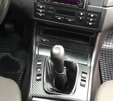 Серый БМВ 3 Серия, объемом двигателя 2 л и пробегом 335 тыс. км за 4500 $, фото 15 на Automoto.ua