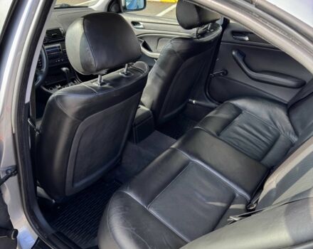 Серый БМВ 3 Серия, объемом двигателя 1.8 л и пробегом 330 тыс. км за 6100 $, фото 6 на Automoto.ua