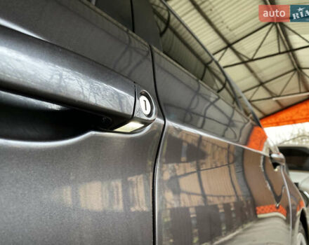 Серый БМВ 3 Серия, объемом двигателя 2 л и пробегом 388 тыс. км за 8000 $, фото 24 на Automoto.ua