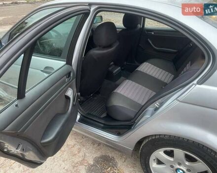 Серый БМВ 3 Серия, объемом двигателя 1.8 л и пробегом 275 тыс. км за 4650 $, фото 13 на Automoto.ua