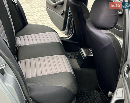 Серый БМВ 3 Серия, объемом двигателя 1.8 л и пробегом 274 тыс. км за 4450 $, фото 32 на Automoto.ua