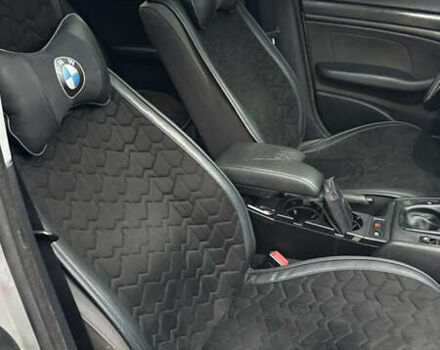 Сірий БМВ 3 Серія, об'ємом двигуна 2 л та пробігом 319 тис. км за 5499 $, фото 11 на Automoto.ua