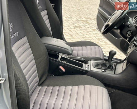 Серый БМВ 3 Серия, объемом двигателя 1.8 л и пробегом 274 тыс. км за 4450 $, фото 29 на Automoto.ua