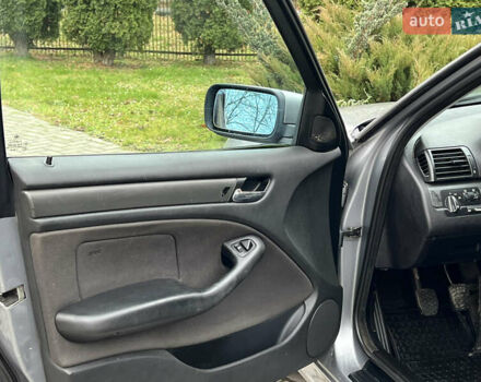 Серый БМВ 3 Серия, объемом двигателя 1.8 л и пробегом 274 тыс. км за 4450 $, фото 24 на Automoto.ua