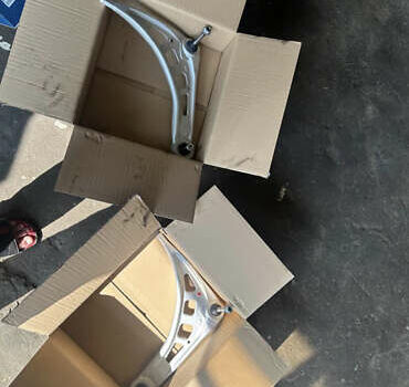 Серый БМВ 3 Серия, объемом двигателя 2 л и пробегом 330 тыс. км за 5600 $, фото 36 на Automoto.ua