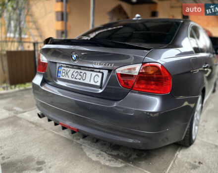 Серый БМВ 3 Серия, объемом двигателя 2 л и пробегом 388 тыс. км за 8000 $, фото 15 на Automoto.ua