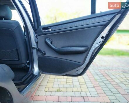 Серый БМВ 3 Серия, объемом двигателя 2 л и пробегом 178 тыс. км за 6700 $, фото 30 на Automoto.ua