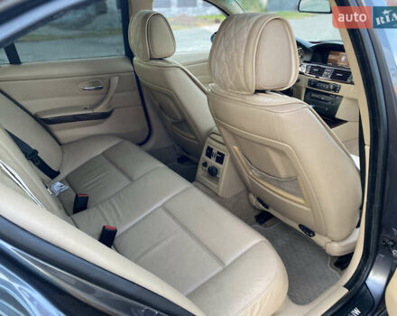 Серый БМВ 3 Серия, объемом двигателя 2 л и пробегом 388 тыс. км за 8000 $, фото 31 на Automoto.ua