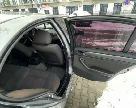 Серый БМВ 3 Серия, объемом двигателя 1.8 л и пробегом 284 тыс. км за 3999 $, фото 5 на Automoto.ua