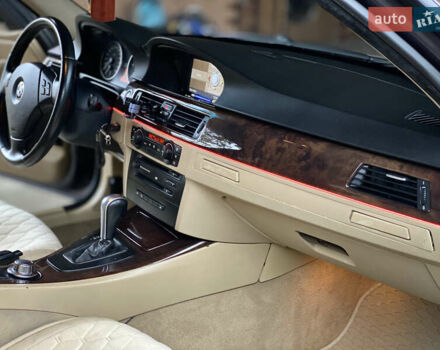 Серый БМВ 3 Серия, объемом двигателя 2 л и пробегом 388 тыс. км за 8000 $, фото 27 на Automoto.ua