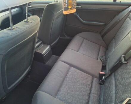 Серый БМВ 3 Серия, объемом двигателя 1.8 л и пробегом 275 тыс. км за 5583 $, фото 7 на Automoto.ua