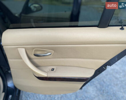 Серый БМВ 3 Серия, объемом двигателя 2 л и пробегом 388 тыс. км за 8000 $, фото 38 на Automoto.ua