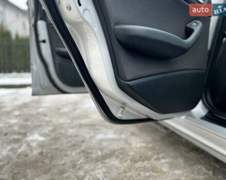 Серый БМВ 3 Серия, объемом двигателя 2 л и пробегом 276 тыс. км за 4800 $, фото 9 на Automoto.ua