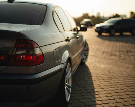 Серый БМВ 3 Серия, объемом двигателя 2 л и пробегом 330 тыс. км за 5600 $, фото 15 на Automoto.ua