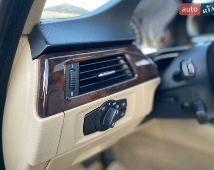 Серый БМВ 3 Серия, объемом двигателя 2 л и пробегом 388 тыс. км за 8000 $, фото 39 на Automoto.ua