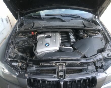 Серый БМВ 3 Серия, объемом двигателя 2.5 л и пробегом 351 тыс. км за 6400 $, фото 17 на Automoto.ua