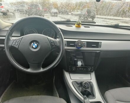 Серый БМВ 3 Серия, объемом двигателя 2 л и пробегом 400 тыс. км за 6500 $, фото 6 на Automoto.ua