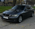 Серый БМВ 3 Серия, объемом двигателя 2 л и пробегом 323 тыс. км за 6200 $, фото 1 на Automoto.ua