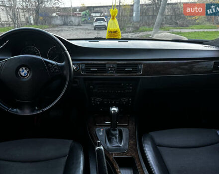 Серый БМВ 3 Серия, объемом двигателя 2 л и пробегом 323 тыс. км за 6200 $, фото 26 на Automoto.ua