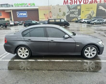 Серый БМВ 3 Серия, объемом двигателя 2 л и пробегом 400 тыс. км за 6500 $, фото 1 на Automoto.ua