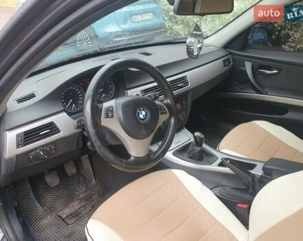 Серый БМВ 3 Серия, объемом двигателя 2 л и пробегом 400 тыс. км за 7500 $, фото 2 на Automoto.ua
