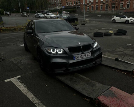 Серый БМВ 3 Серия, объемом двигателя 2 л и пробегом 245 тыс. км за 7300 $, фото 5 на Automoto.ua