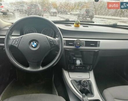 БМВ 3 Серія 2005 у Сумах на Automoto.ua Сірий БМВ 3 Серія, об'ємом двигуна 2 л та пробігом 400 тис. км за 6500 $, фото 5 на Automoto.ua